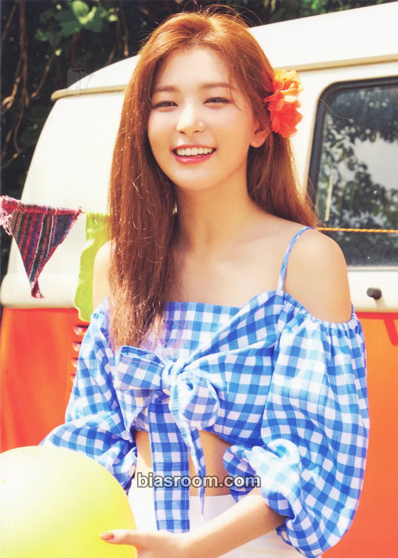 Seulgi Summer Magic Photocard - Red Velvet - Red Velvet K-pop photocard