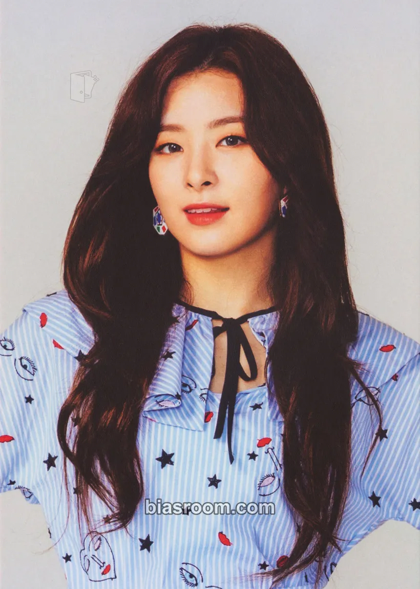 Seulgi Red Room: Red Velvet First Concert Photocard - Red Velvet - Red Velvet K-pop photocard