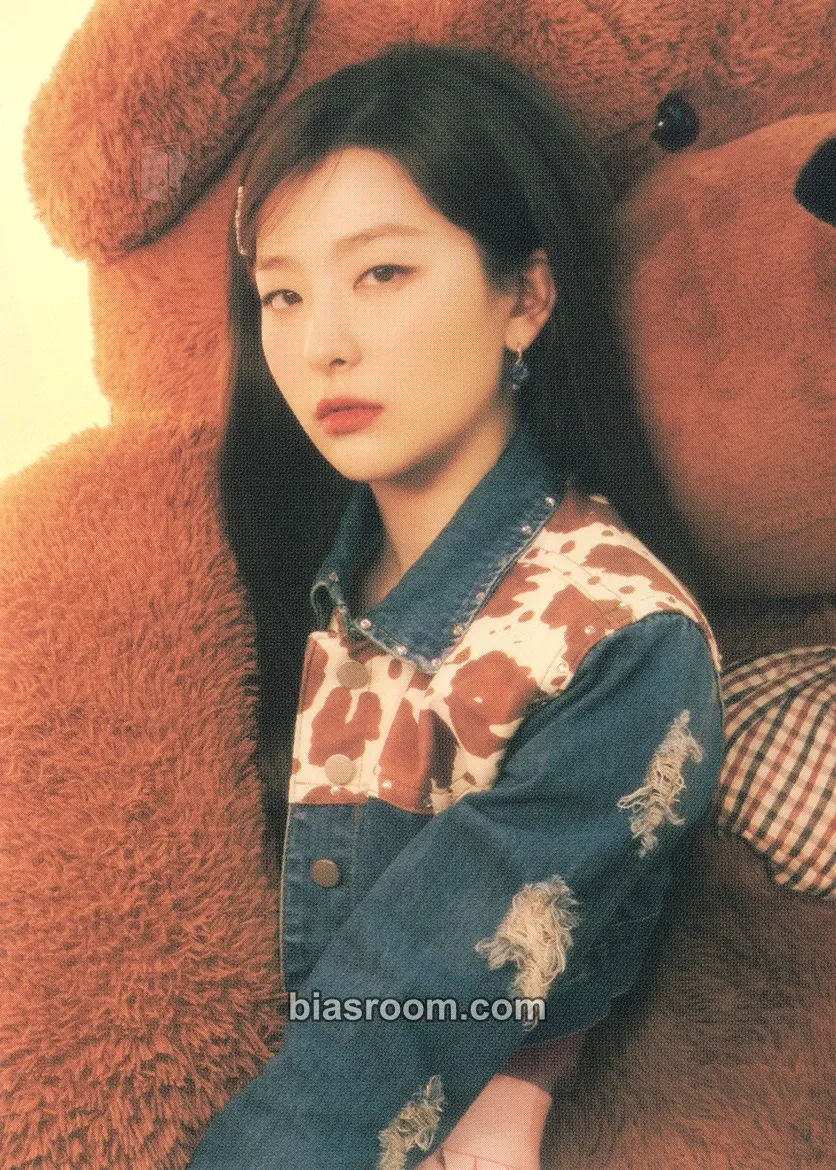 Seulgi SMTown Live 2022: SMCU Express Photocard - Red Velvet - Red Velvet K-pop photocard