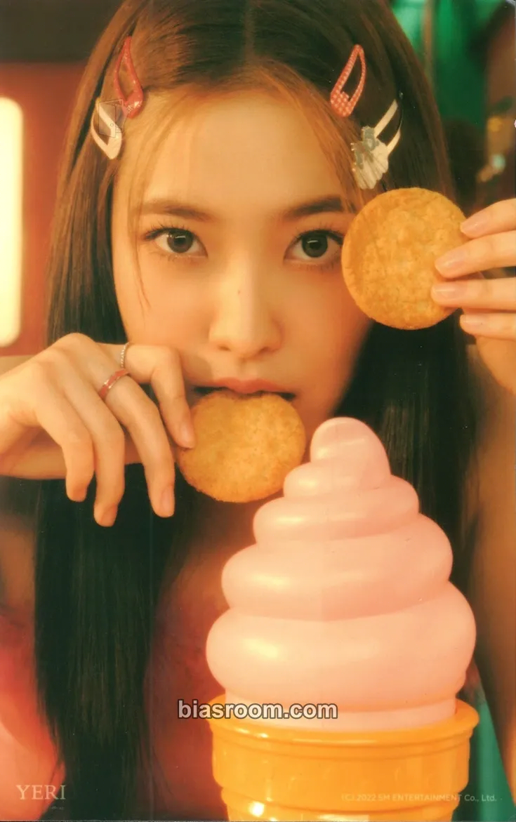 Yeri SMTown Live 2022: SMCU Express Photocard - Red Velvet - Red Velvet K-pop photocard