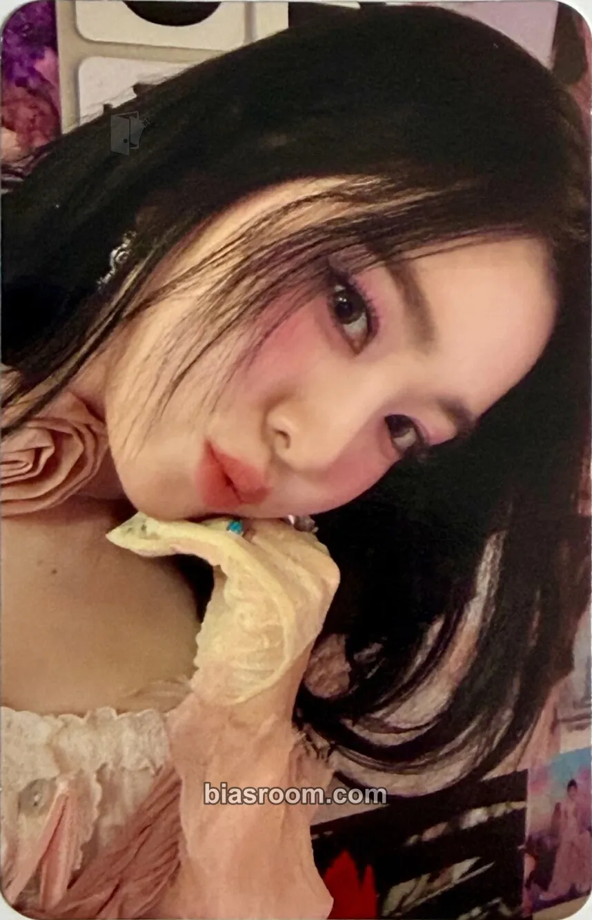 Irene Biggest Fan Photocard - Red Velvet - Red Velvet K-pop photocard