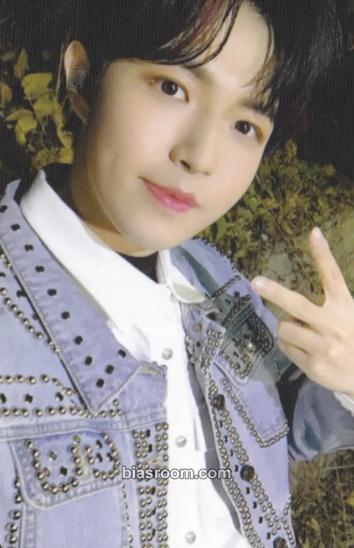 Jaehwan Moment Photocard - Kim Jaehwan - Kim Jaehwan K-pop photocard