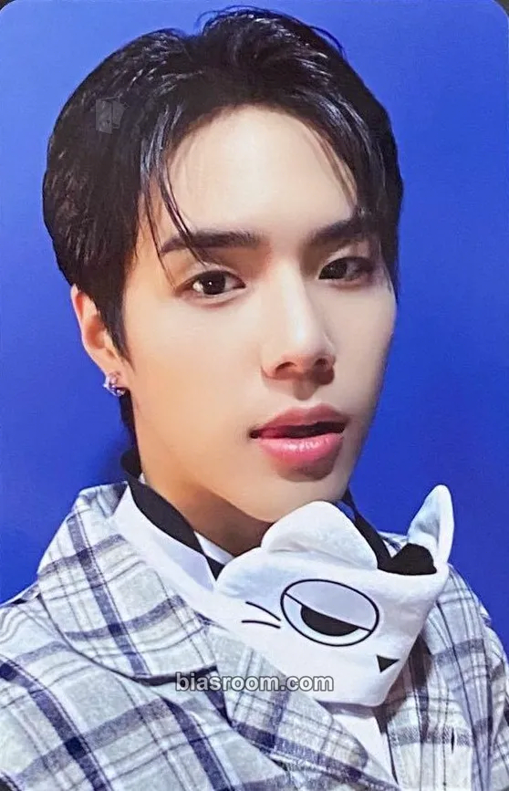 Seongbin X-82 Photocard - 82Major - 82Major K-pop photocard