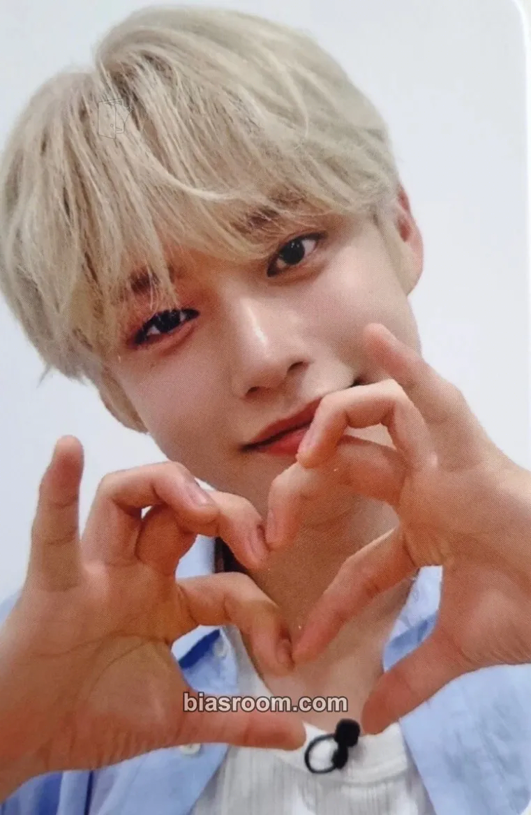 Jiwoong Cinema Paradise Photocard - ZEROBASEONE - ZEROBASEONE K-pop photocard