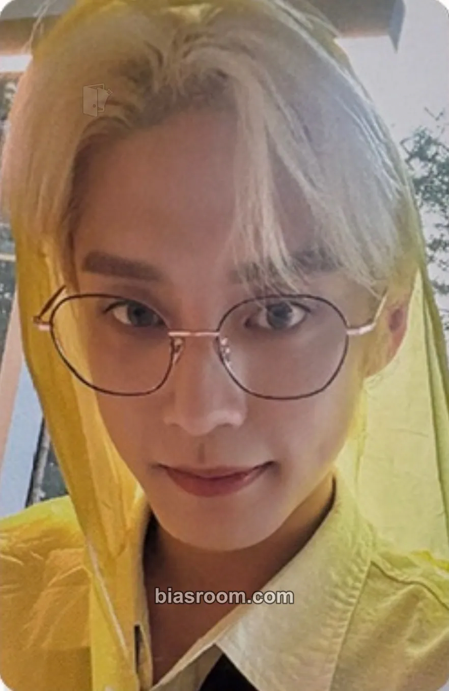 Jiwoong Cinema Paradise Photocard - ZEROBASEONE - ZEROBASEONE K-pop photocard