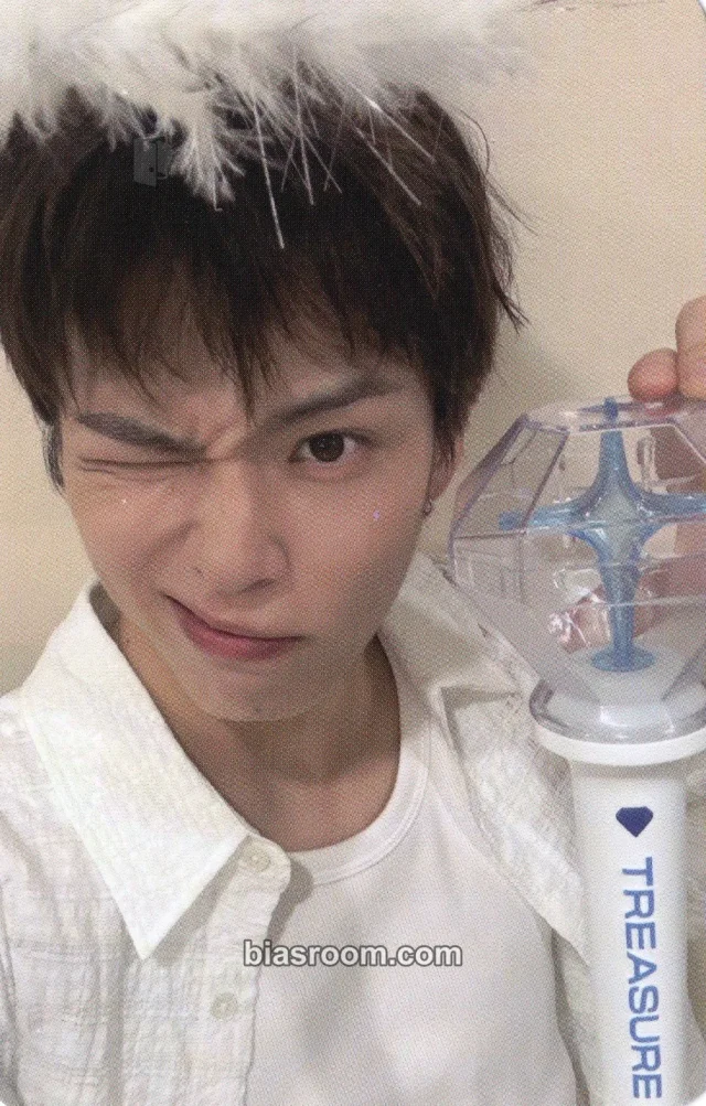 TREASURE - Asahi - Lightstick Ver. 2 Other purchase benefit lightstick