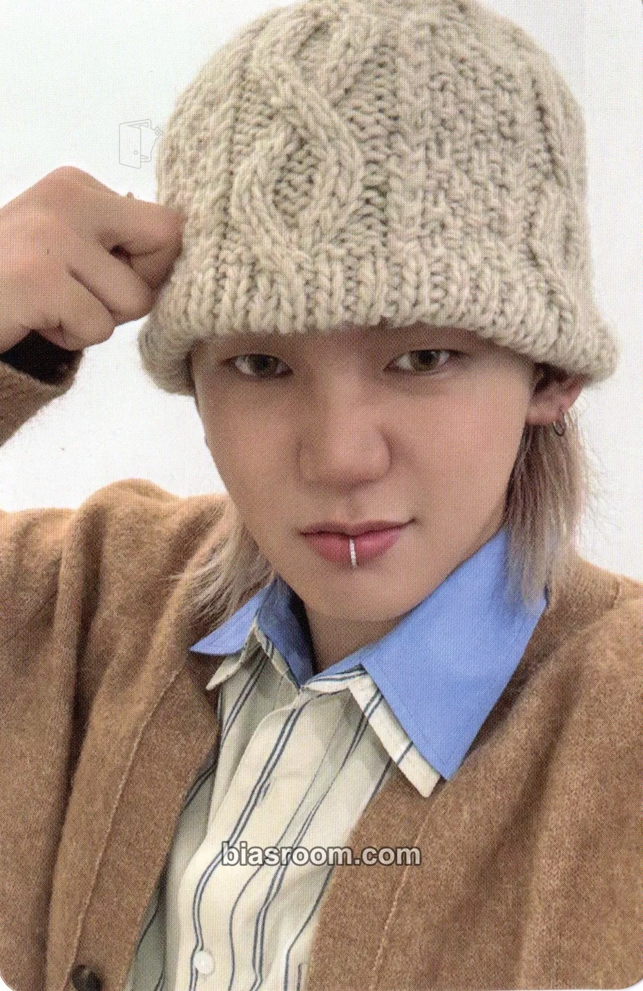 Choi Hyunsuk 2026 Season's Greetings - Offstage: Soft days Photocard - TREASURE - TREASURE K-pop photocard