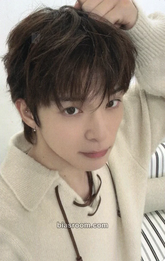 TREASURE - Asahi - 2026 Season's Greetings - Offstage: Soft days Other season's greetings photocard set kit photocard