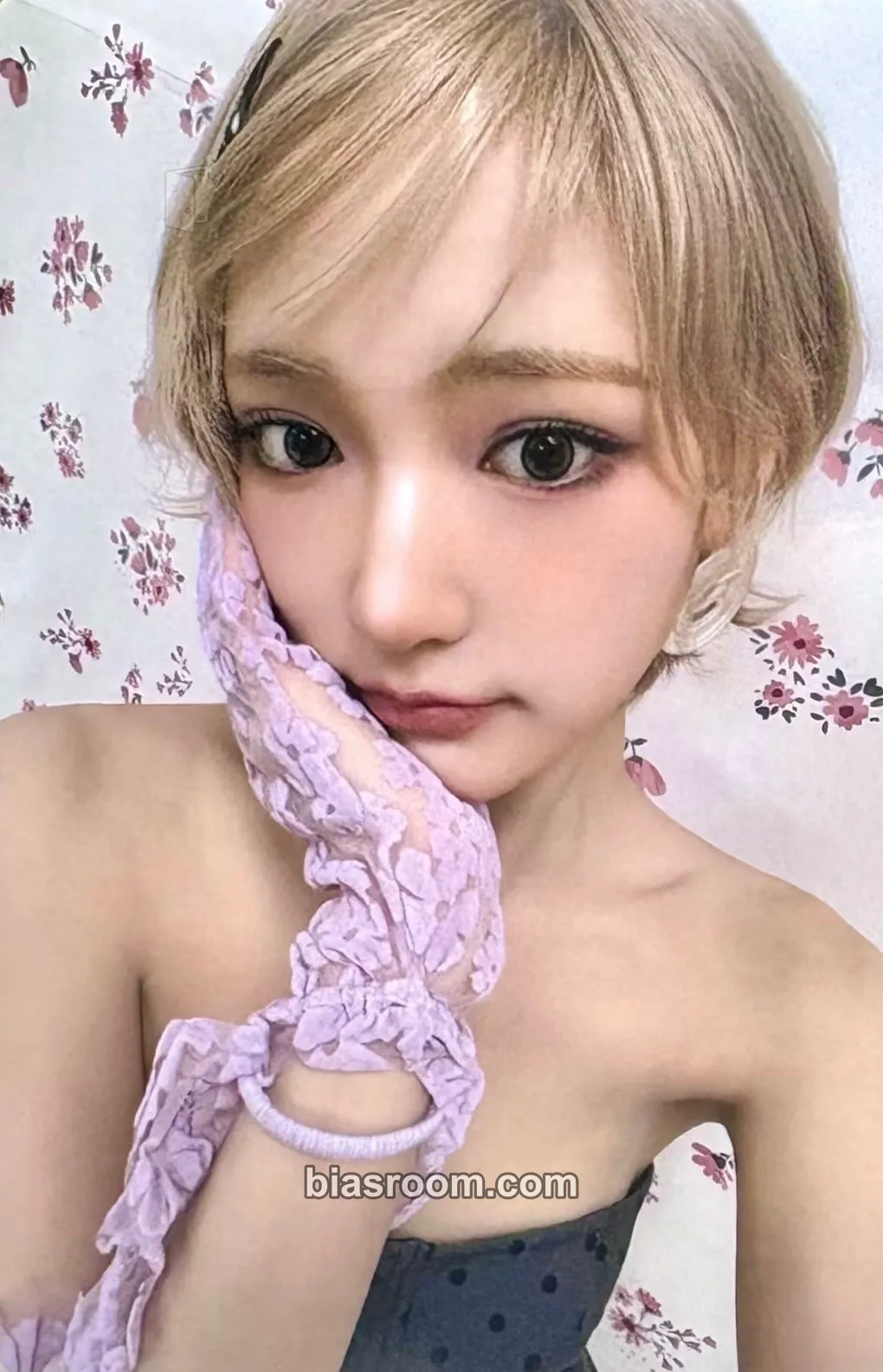 Jiyu Delulu Pack Photocard - KiiiKiii - KiiiKiii K-pop photocard