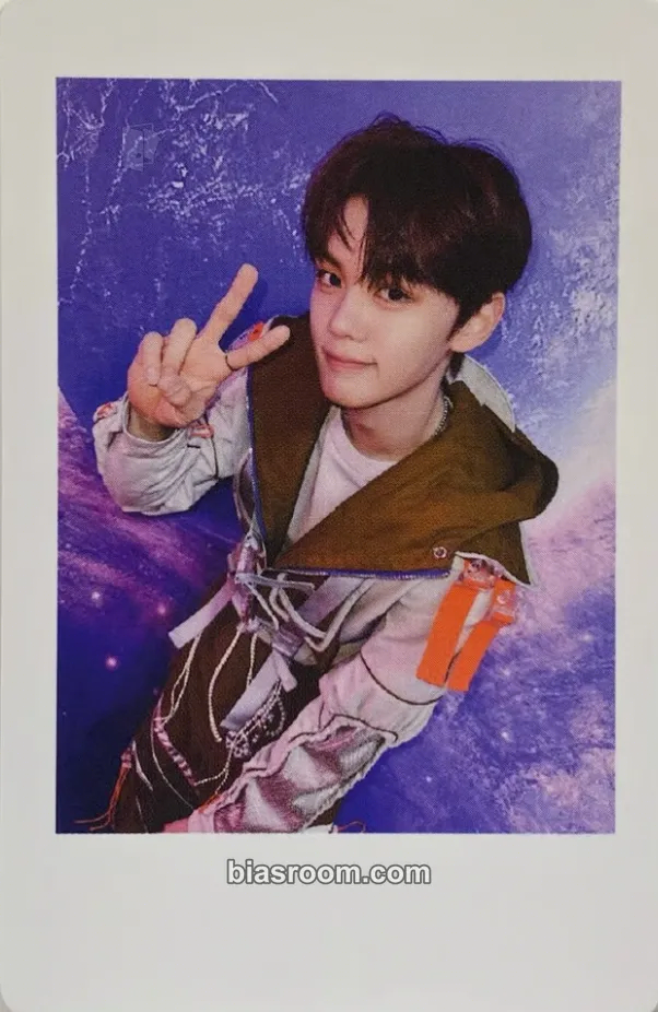 Gyuvin Cinema Paradise Photocard - ZEROBASEONE - ZEROBASEONE K-pop photocard