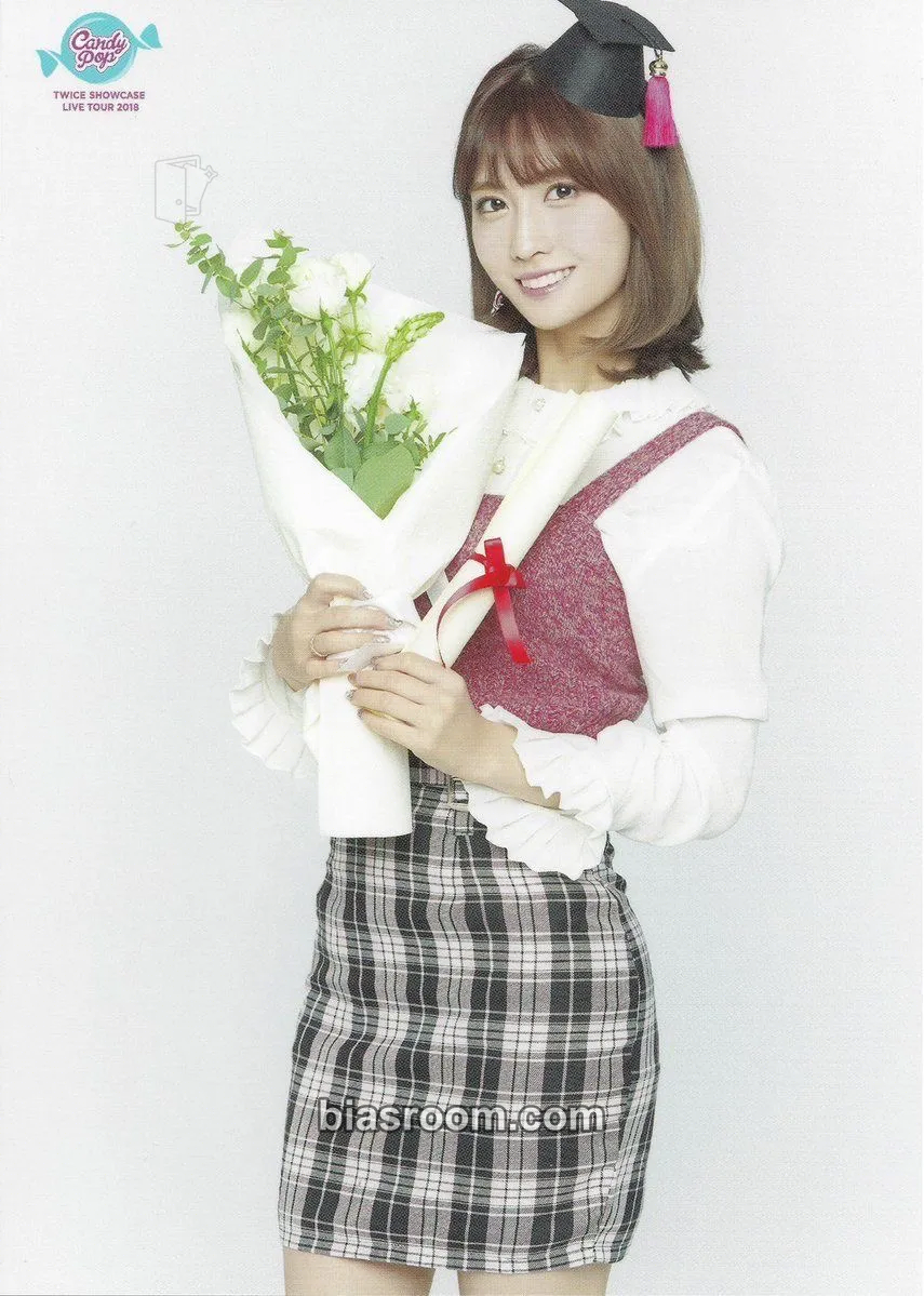 Momo TWICE Showcase Live Tour 2018 ‘Candy Pop’ Photocard - TWICE - TWICE K-pop photocard