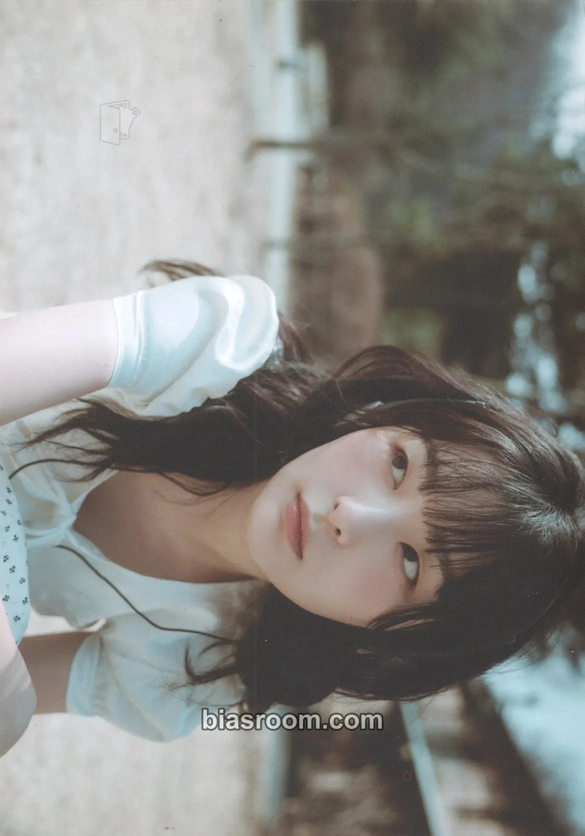 Seulgi Red Velvet 4th Concert : R to V Photocard - Red Velvet - Red Velvet K-pop photocard