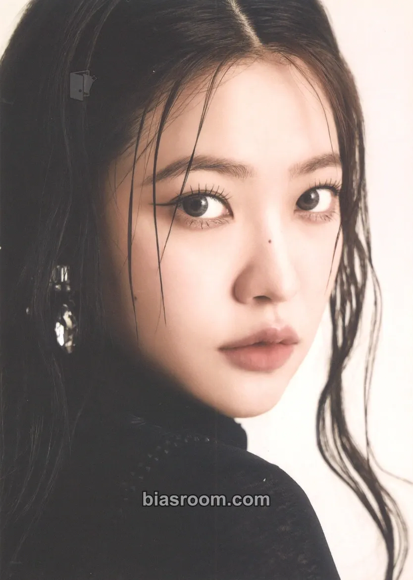 Yeri Red Velvet 4th Concert : R to V Photocard - Red Velvet - Red Velvet K-pop photocard