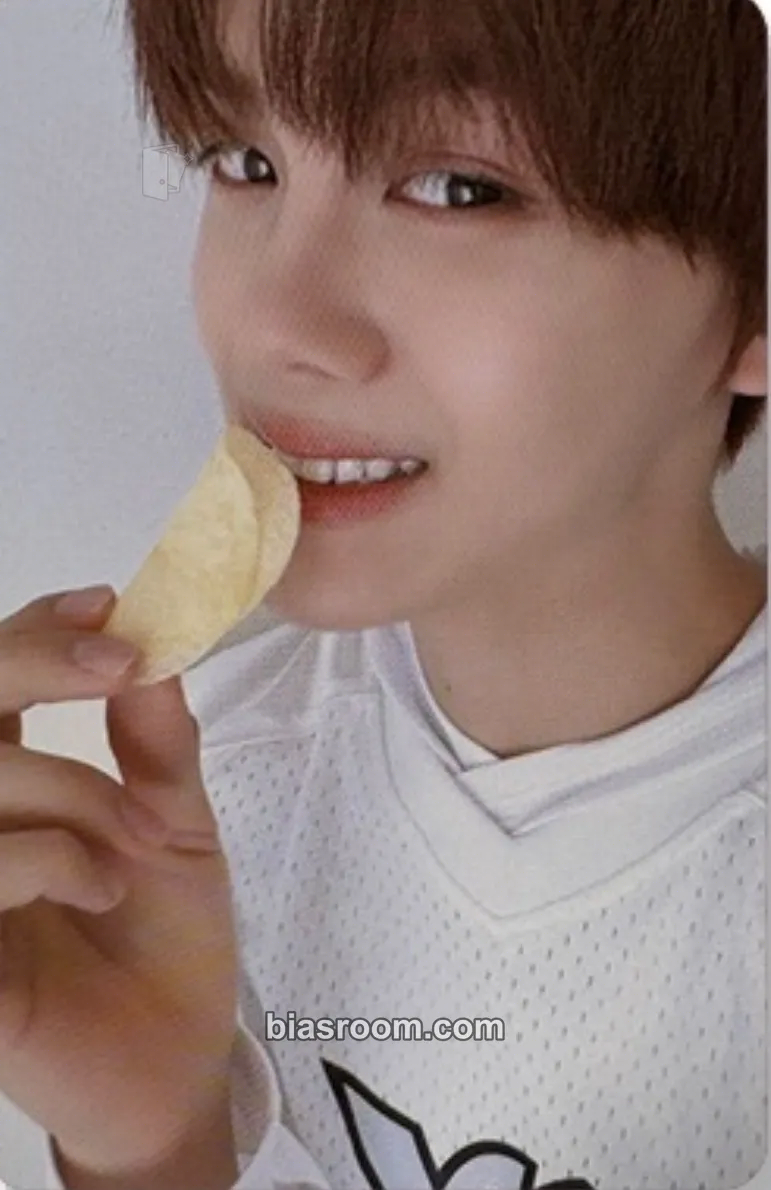 Gyuvin Cinema Paradise Photocard - ZEROBASEONE - ZEROBASEONE K-pop photocard