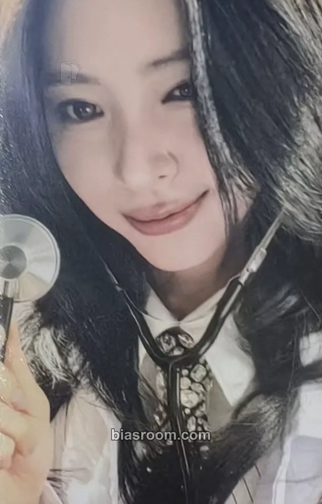 Ryujin TUNNEL VISION Photocard - ITZY - ITZY K-pop photocard