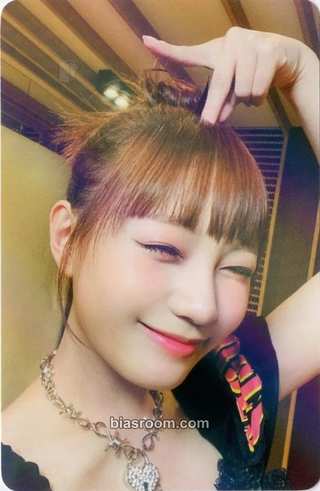 Sohee Flash Photocard - Rocket Punch - Rocket Punch K-pop photocard
