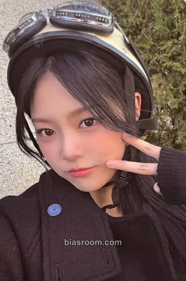 Latency - HyunJin - LATE O’ CLOCK Album album photocard