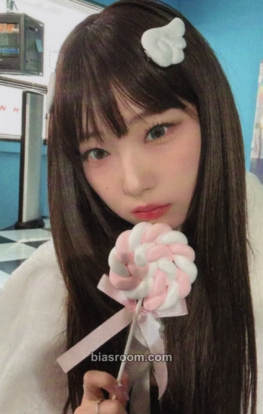 YeoJin Lv1 Photocard - Yeojin - Yeojin K-pop photocard