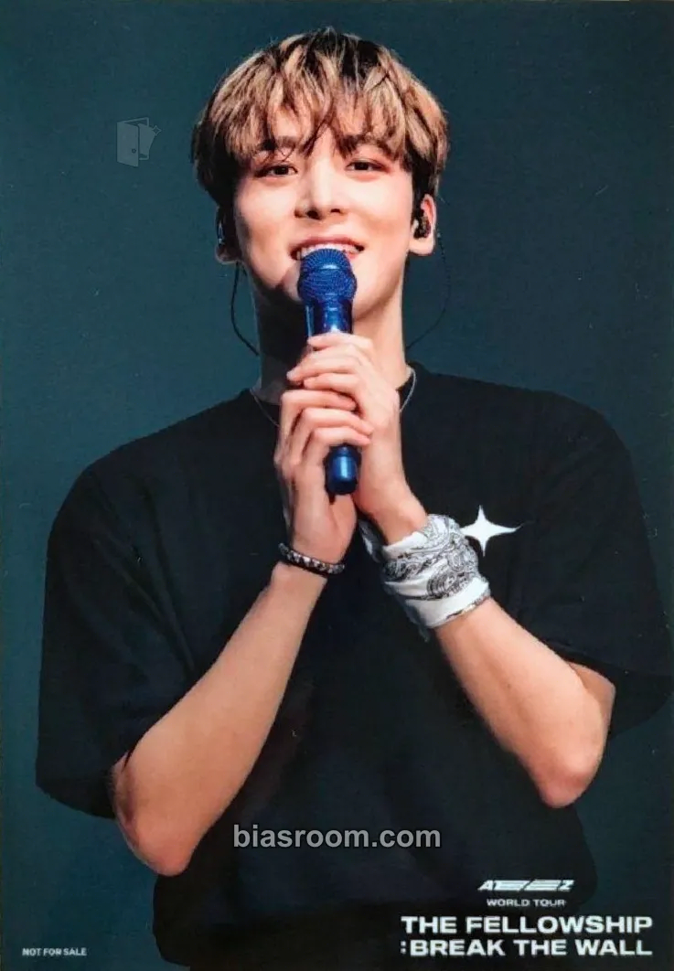 Yunho The Fellowship : Break The Wall in Japan DVD/Blu-Ray Box 1 Photocard - ATEEZ - ATEEZ K-pop photocard