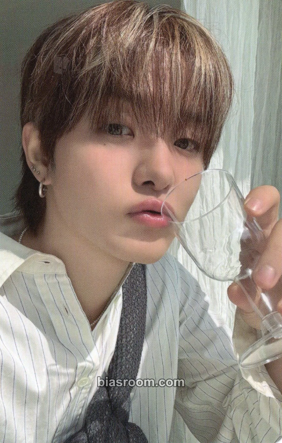 Jihoon 2026 Season's Greetings - Offstage: Soft days Photocard - TREASURE - TREASURE K-pop photocard