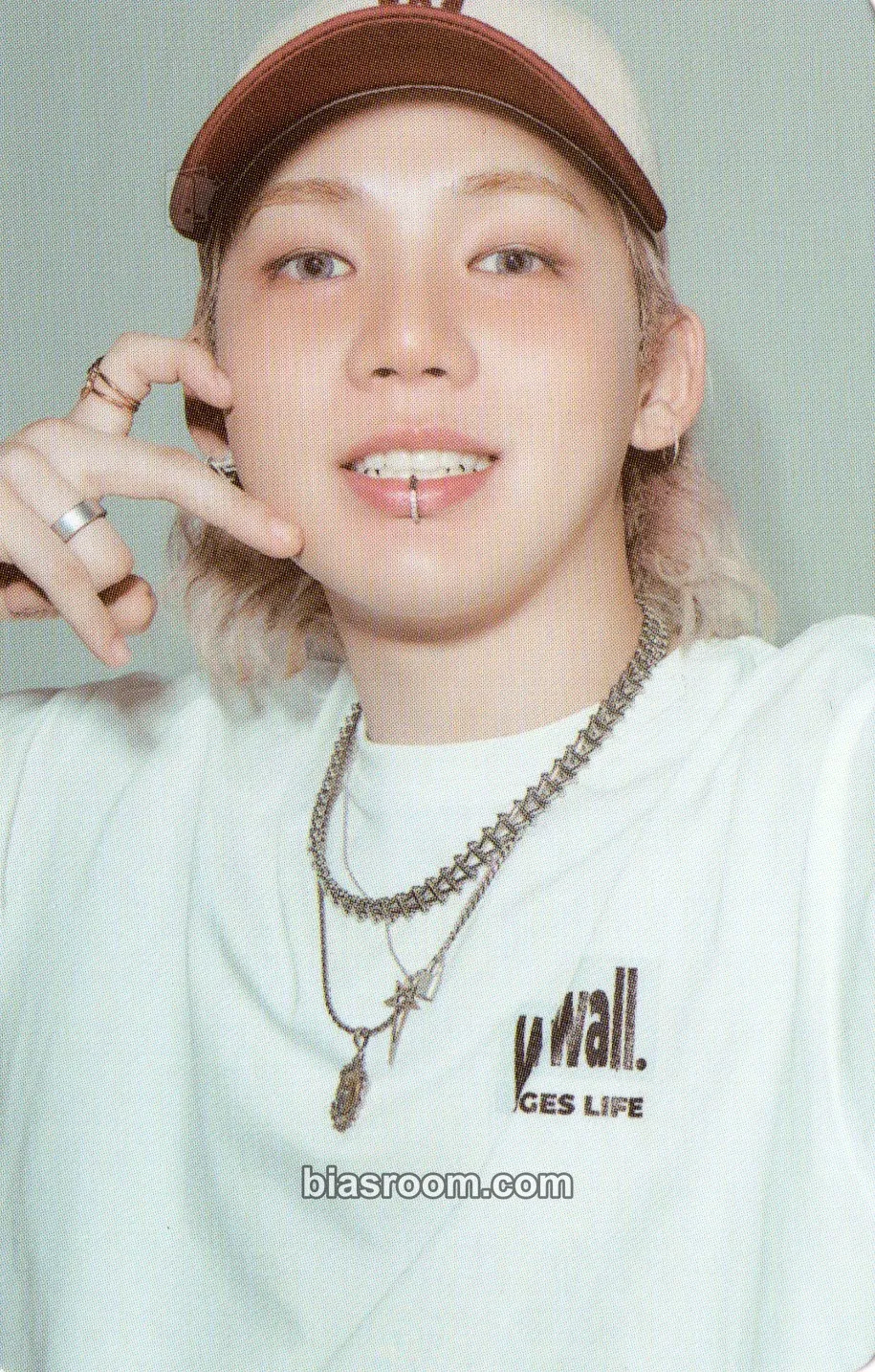 Choi Hyunsuk Wonderwall Edition X TREASURE Photocard - TREASURE - TREASURE K-pop photocard
