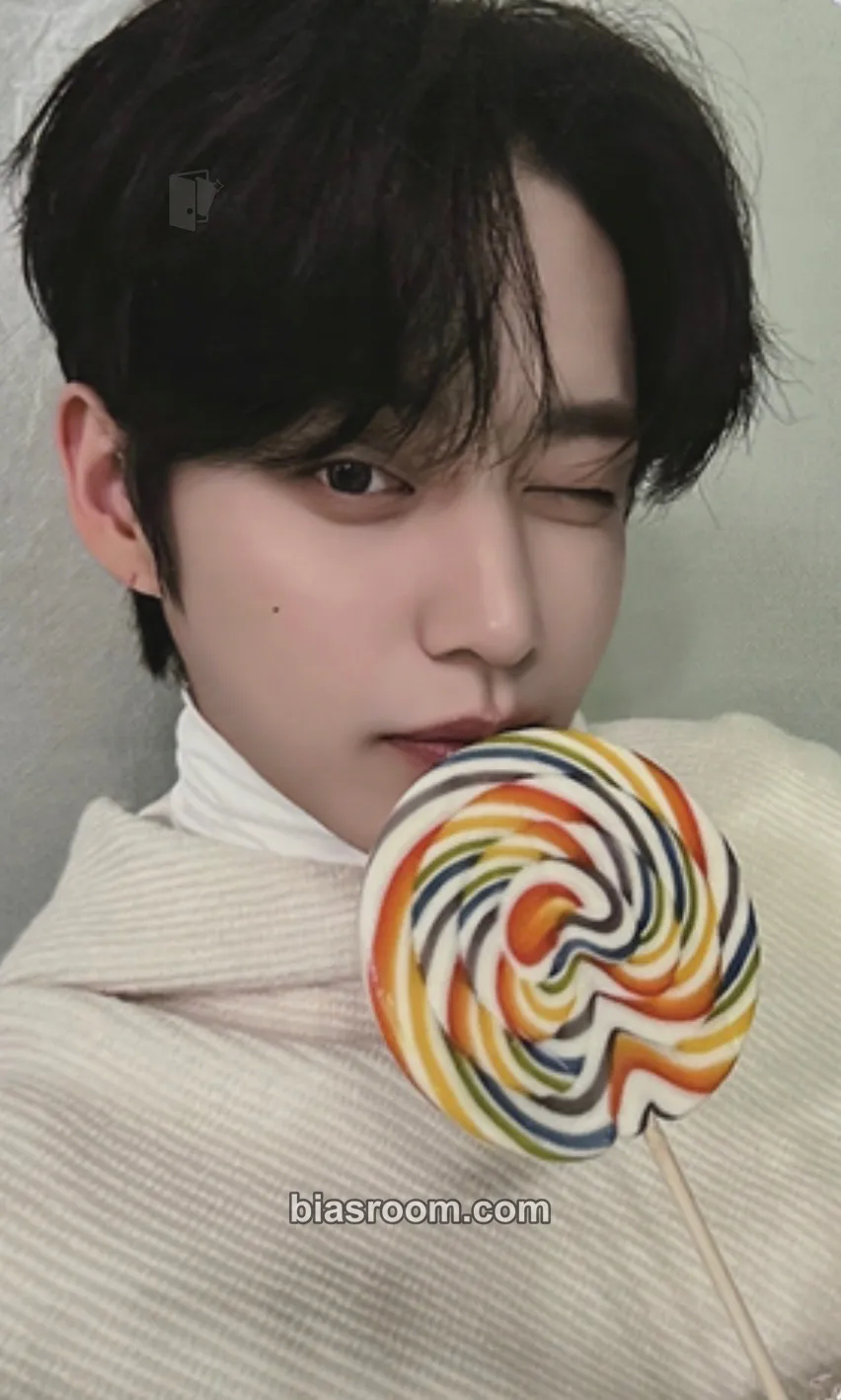Jiwoong Melting Point Photocard - ZEROBASEONE - ZEROBASEONE K-pop photocard