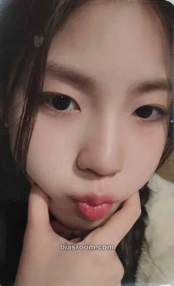 Yoona WE UNIS Photocard - UNIS - UNIS K-pop photocard