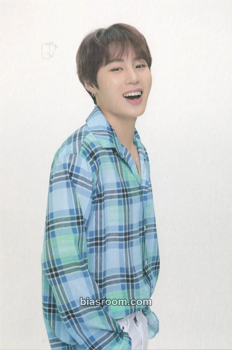 Ha Sung Woon Dive in Color Photocard - Ha Sung Woon K-pop photocard