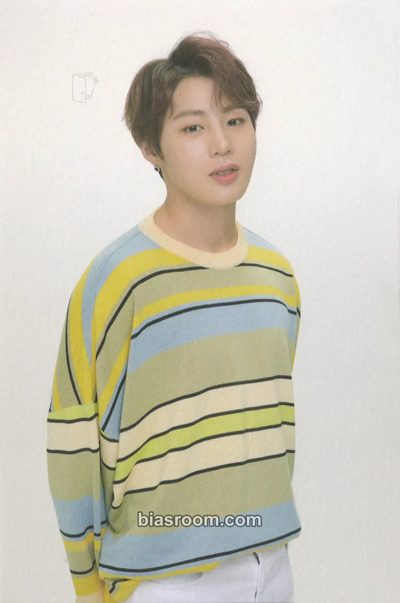 Ha Sung Woon Dive in Color Photocard - Ha Sung Woon K-pop photocard