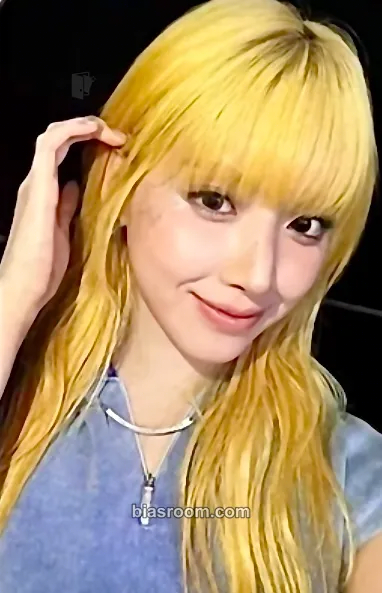 Jiwoo Fe3O4: STICK OUT Photocard - NMIXX - NMIXX K-pop photocard