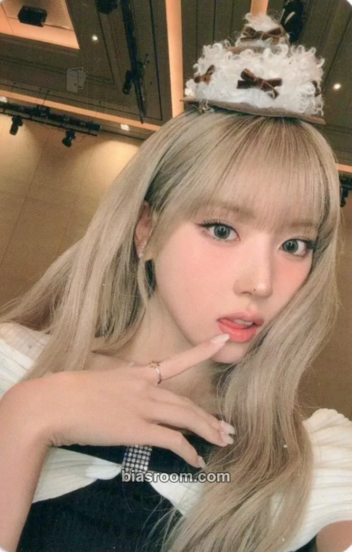 Jiwoo Fe3O4: STICK OUT Photocard - NMIXX - NMIXX K-pop photocard