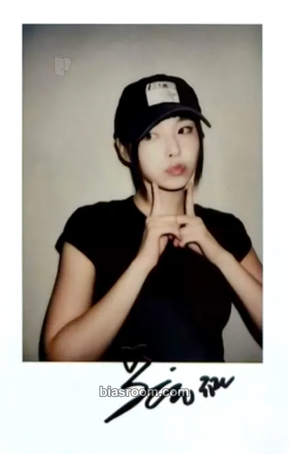 Kyujin Fe3O4: STICK OUT Photocard - NMIXX - NMIXX K-pop photocard
