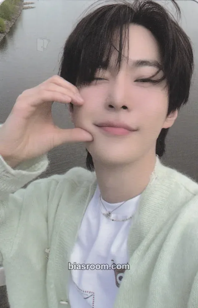 NCT - Doyoung - Soar Album solo album smtown & store pob (pre-order benefit)
