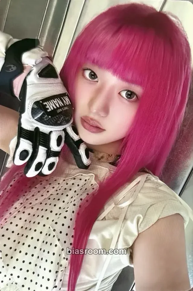 ILLIT - NOT CUTE ANYMORE Album withfans / yizhiyu (yzy) video call (fancall) round 5