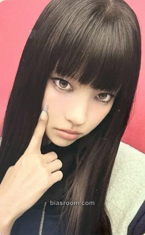 Yunah NOT CUTE ANYMORE Photocard - ILLIT - ILLIT K-pop photocard