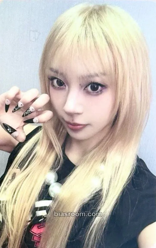 Moka NOT CUTE ANYMORE Photocard - ILLIT - ILLIT K-pop photocard
