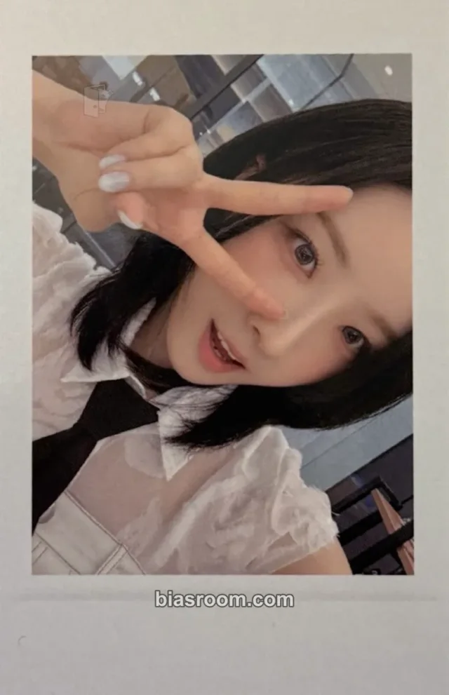 ARTMS - HaSeul - Club Icarus Album apple music video call (fancall) round 4 polaroid