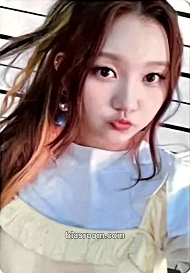 PRISTIN - Sungyeon - Schxxl Out Album broadcast