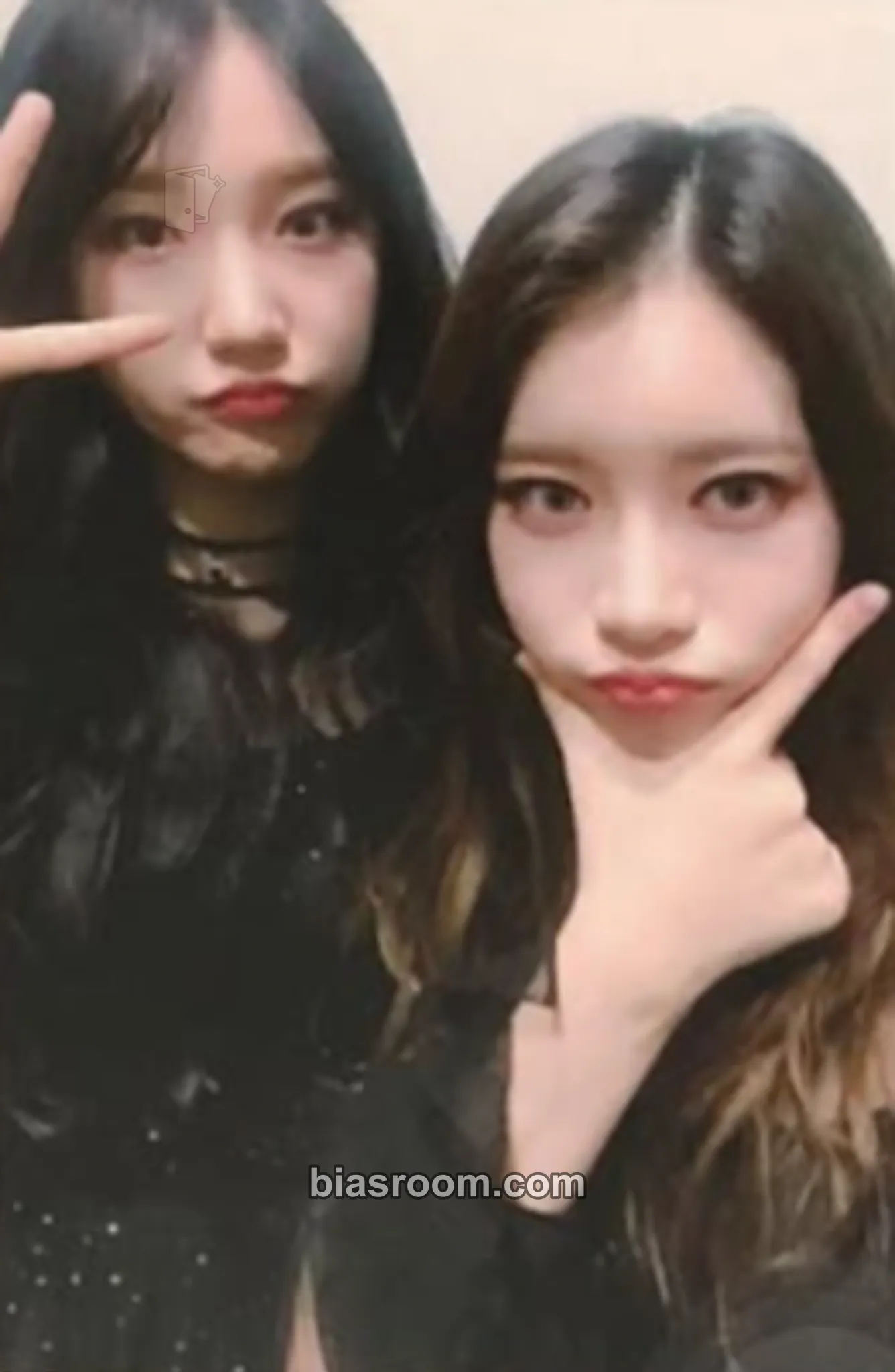 Schxxl Out Photocard - PRISTIN - PRISTIN K-pop photocard