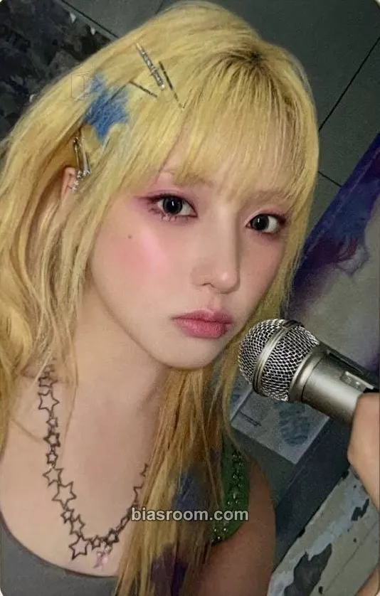 Jiwoo Fe3O4: STICK OUT Photocard - NMIXX - NMIXX K-pop photocard