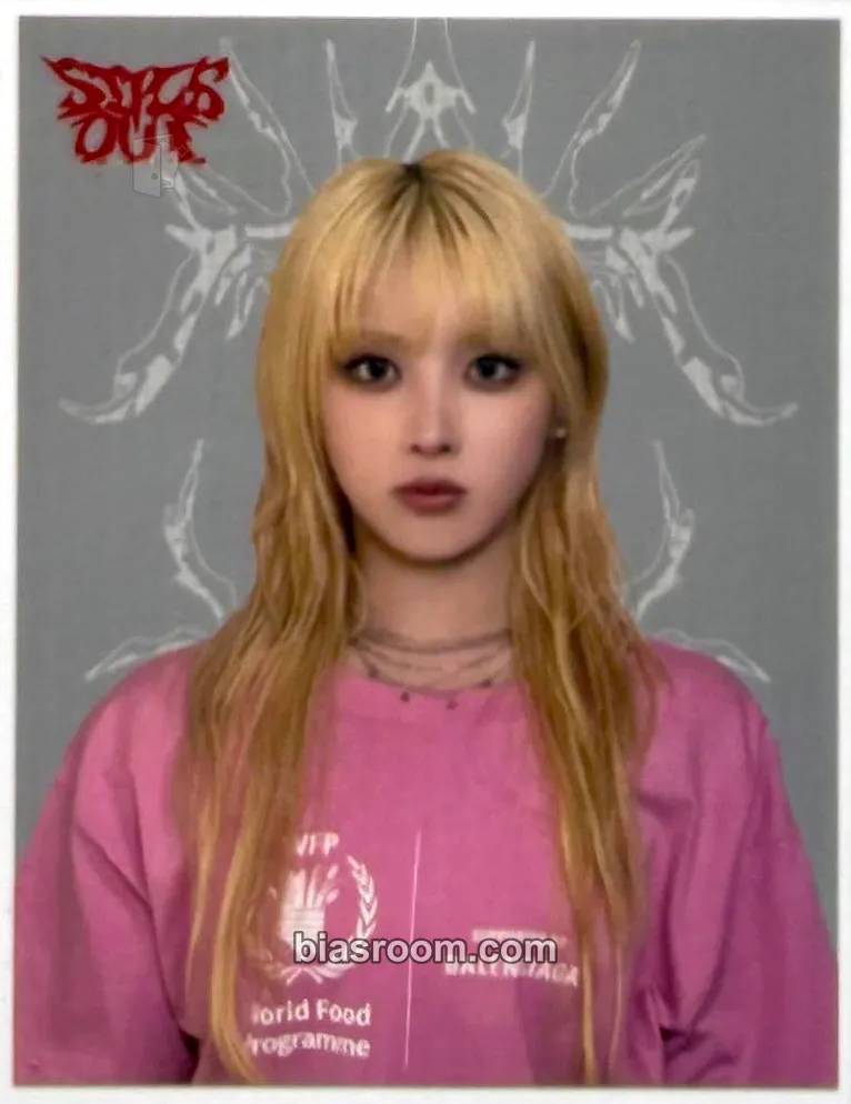 Jiwoo Fe3O4: STICK OUT Photocard - NMIXX - NMIXX K-pop photocard