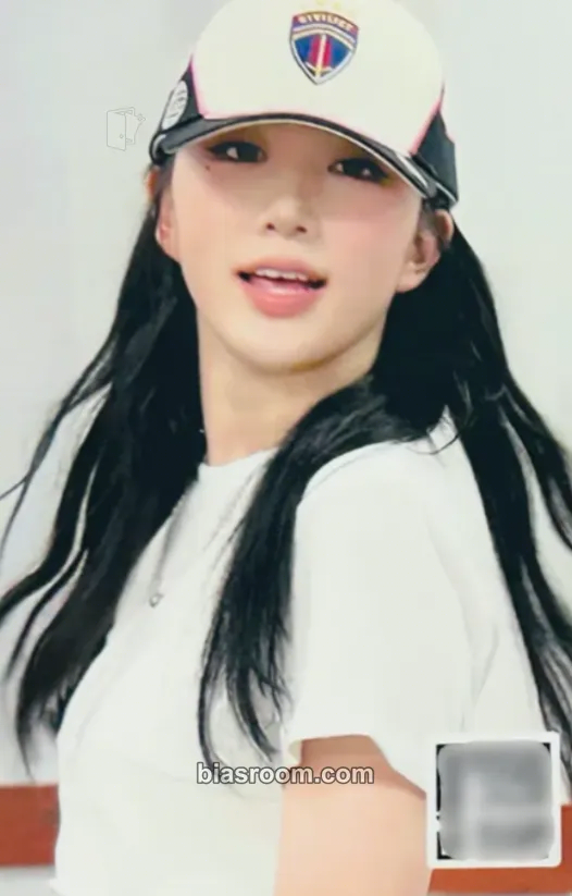 Haewon Fe3O4: STICK OUT Photocard - NMIXX - NMIXX K-pop photocard