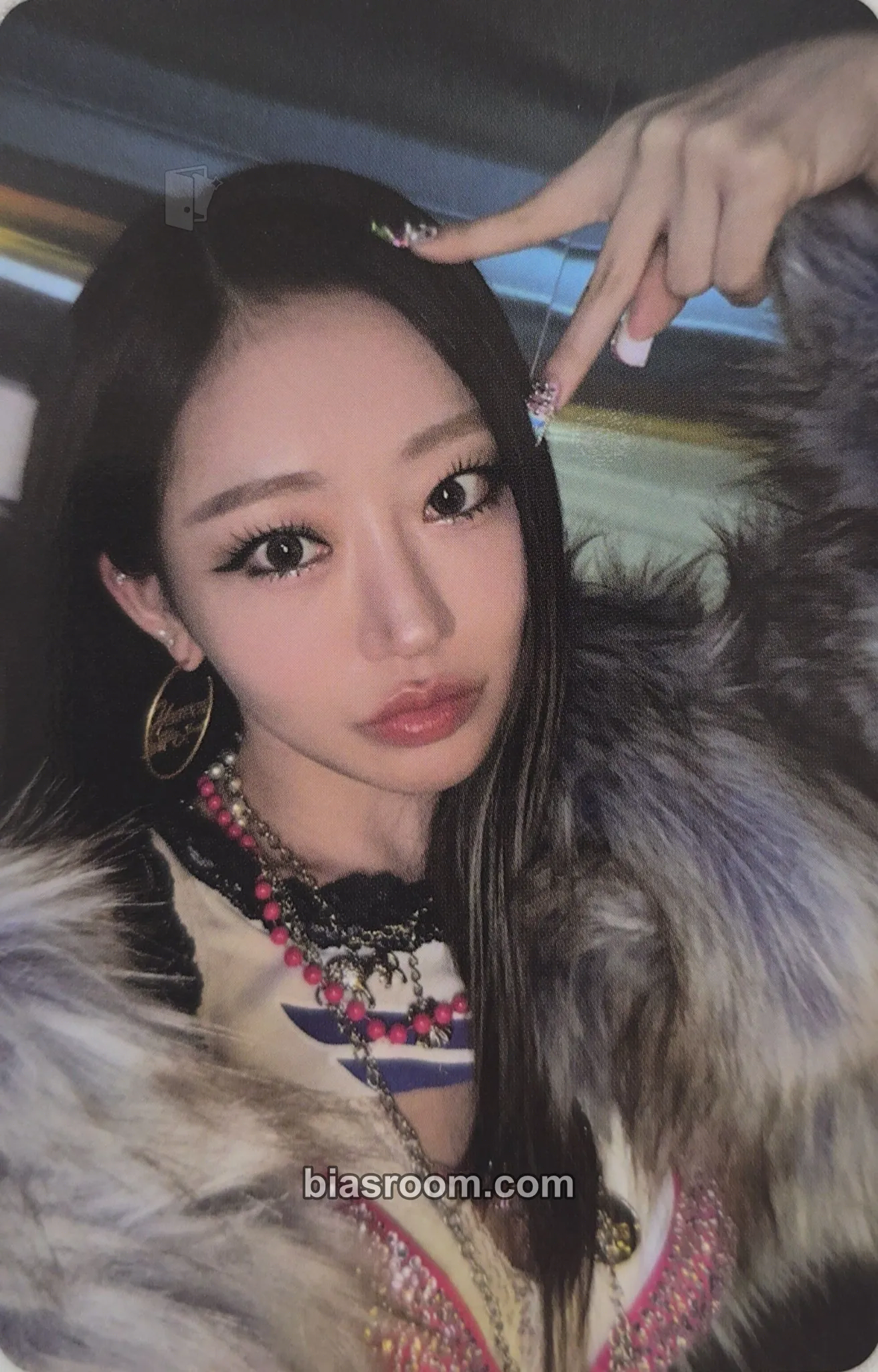 Julie Who Is She Photocard - KISS OF LIFE - KISS OF LIFE K-pop photocard