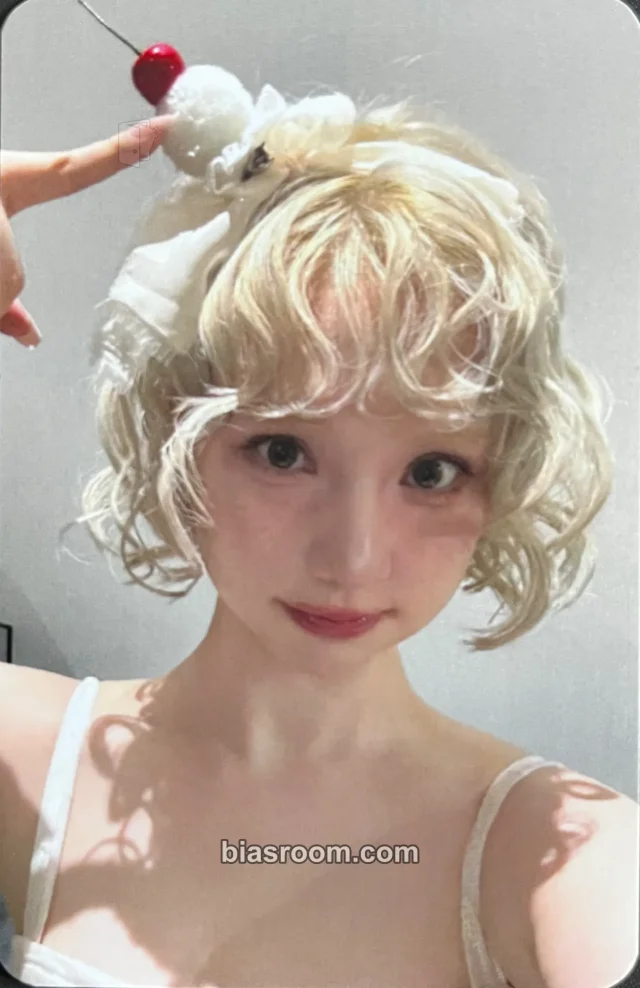 VIVIZ - Eunha - A Montage of ( ) Album pob (pre-order benefit) hello82 exclusive