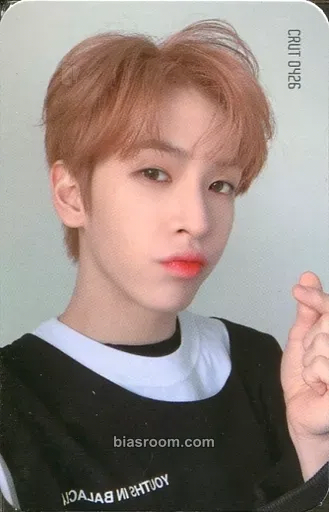 Allen HIDEOUT: REMEMBER WHO WE ARE - SEASON 1 Photocard - CRAVITY - CRAVITY K-pop photocard