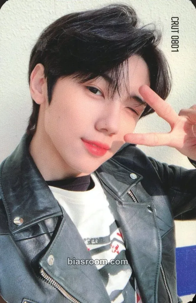 Seongmin HIDEOUT: REMEMBER WHO WE ARE - SEASON 1 Photocard - CRAVITY - CRAVITY K-pop photocard