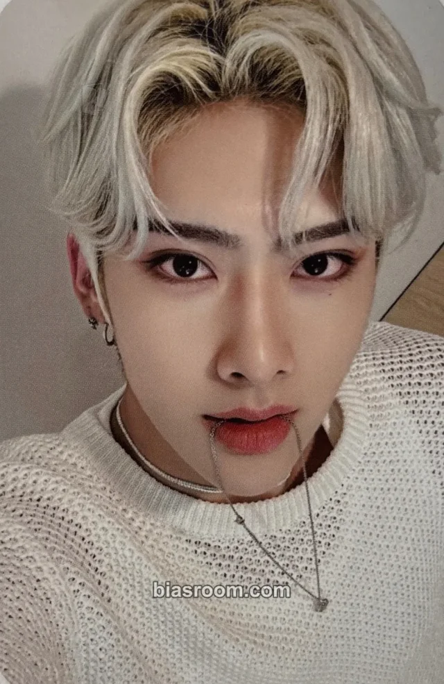 ZEROBASEONE - Ricky - 2023 FAN-CON Event merch photocard necklace