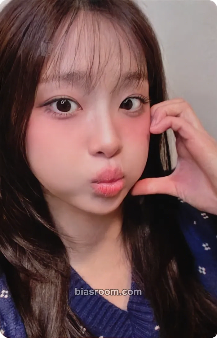 Chuu KKOTI 3rd Membership Photocard - Chuu K-pop photocard