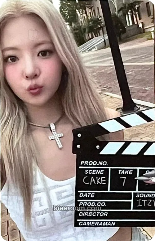 Lia KILL MY DOUBT Photocard - ITZY - ITZY K-pop photocard
