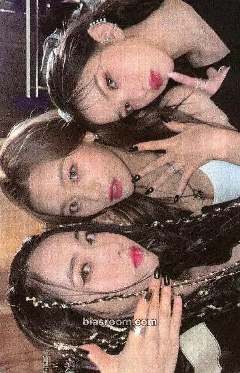 VarioUS Photocard - VIVIZ - VIVIZ K-pop photocard
